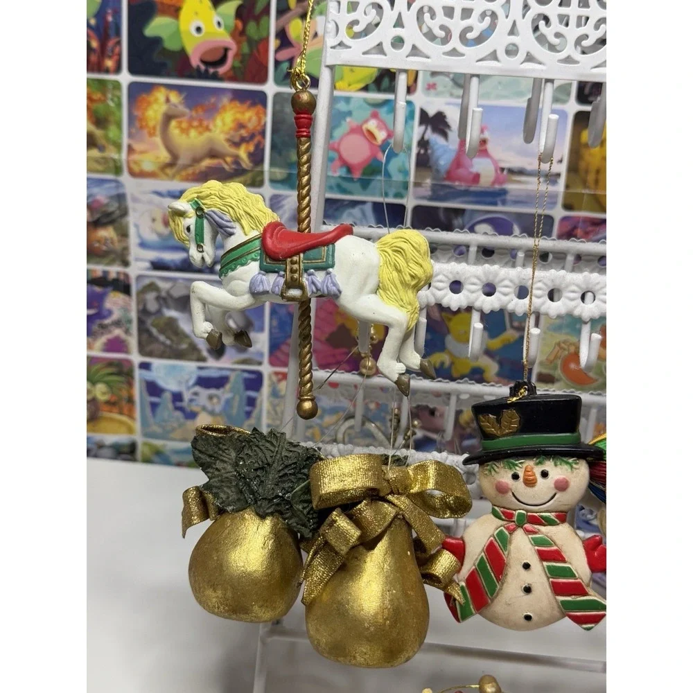 Lot Of 11‎ Vintage Christmas Ornaments Mixed Resin Wood Holiday Decor